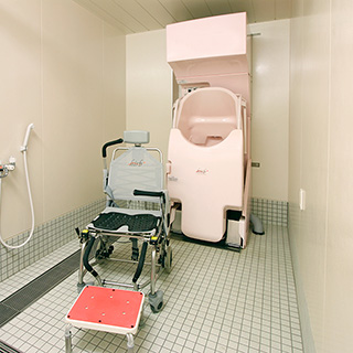 車椅子浴室